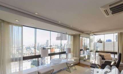 Apartamento 4 dormitórios à venda Rio Branco Porto Alegre/RS