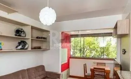 Apartamento para Venda - 43m², semi mobiliado, 1 dormitório, churrasqueira e 1 v