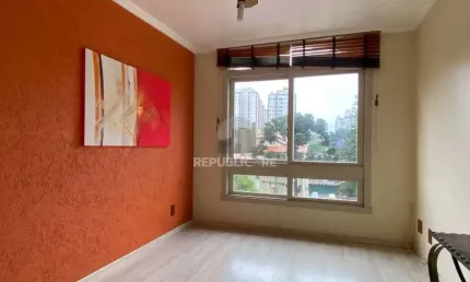 Apartamento ensolarado de 1 dormitório com vaga de garagem, próximo ao Iguatemi