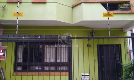 Casa para venda - 265m², 5 dormitórios, sendo 2 suites, floresta