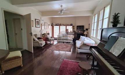 Sobrado para Venda - 345m², 4 dormitórios, sendo 2 suites, 2 vagas - Independênc