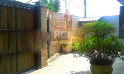 Casa para venda - 290m², 4 dormitórios, sendo 1 suites, 3 vagas - cristal
