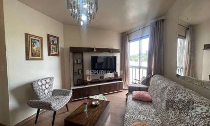 Apartamento a venda, dois dormitórios mobiliado no bairro Cristal.