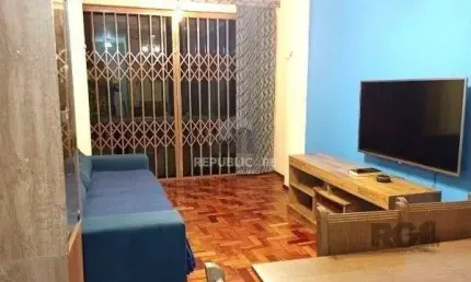 Apartamento de 2 dormitórios e vaga no Jardim Floresta
