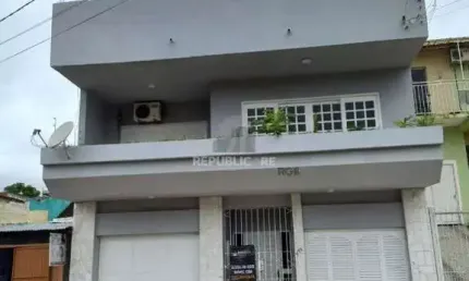 Casa com 3 dormitórios (1 sendo suíte) por R$ 850.000,00 na Rua Antônio Augusto
