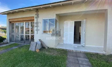 Casa para Venda - 69m², 2 dormitórios, 2 vagas - Capão Novo