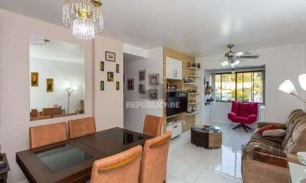 Apartamento com 3 dormitórios no bairro Jardim Carvalho