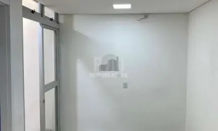 Apartamento térreo - 1 suíte, pátio e lavabo no bairro petrópolis
