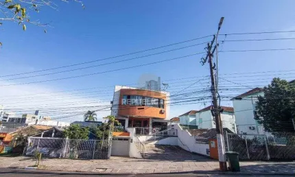 Prédio à venda na Avenida da Cavalhada, 1957, Cavalhada, Porto Alegre