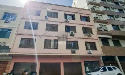 Apartamento Térreo com 02 dormitórios Na cidade Baixa em Porto Alegre/RS