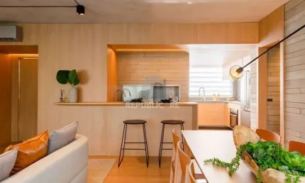 Apartamento para Venda - 98m², 3 dormitórios, sendo 1 suites, 1 vaga - Petrópoli