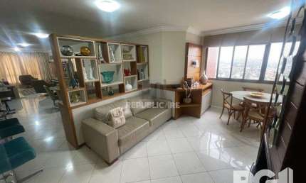 Apartamento com 3 dormitórios, 1 suíte, lavabo, 2 vagas cobertas, semimobiliado,