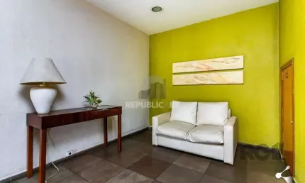 Apartamento de 2d  com vaga proximo da  faculdade puc-rs  e hospital sao lucas