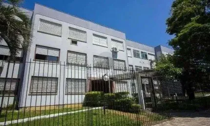 ÓTIMO APARTAMENTO COM UM DORMITÓRIO, BAIRRO MORRO SANTANA