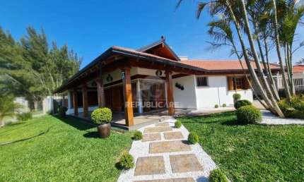 Casa com 4 quartos à venda na Rua Guatapi, 453, Atlântida, Xangri-Lá