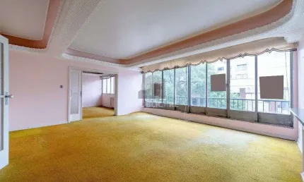 Apartamento com 3 quartos à venda na Rua Duque de Caxias, 1405, Centro Histórico, Porto Alegre