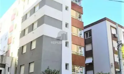 Apartamento 2 dormitórios com 1 suíte e box duplo de garagem no bairro auxiliado