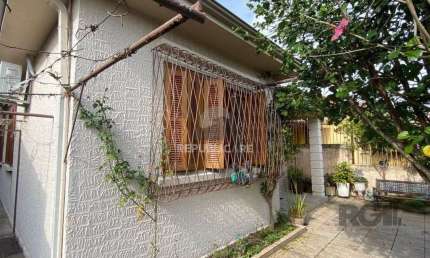 Casa 3 dormitórios à venda Vila São José Porto Alegre/RS
