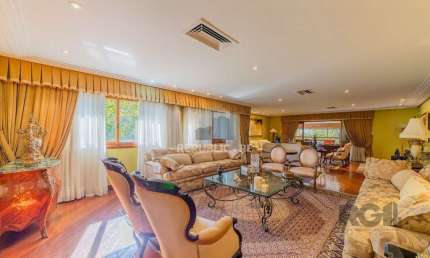 Apartamento 4 dormitórios à venda Moinhos de Vento Porto Alegre/RS