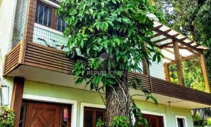 Casa para Venda - 200m², 4 dormitórios, sendo 1 suites, 4 vagas - Ipanema