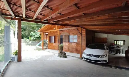 Casa térrea, 2 quartos, edícula com 2 quartos, pático, piscina - Bairro Cavalhad