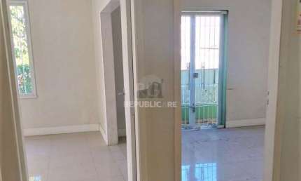 Casa Comercial para Venda - 250m², 0 dormitórios, 10 vagas - Glória