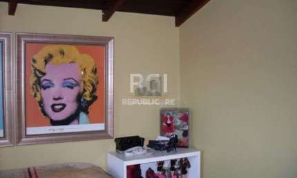 Casa para Venda - 200m², 4 dormitórios, sendo 1 suites, 4 vagas - Jardim Lindóia