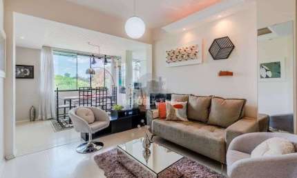 Apartamento de 124m² com 03 dormitórios, sendo 01 suíte e 01 vaga de garagem no