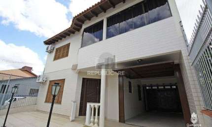 Casa para Venda - 246m², 3 dormitórios, sendo 2 suites, 3 vagas - Vila Ipiranga