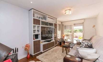 Cobertura para Venda - 180m², 3 dormitórios, sendo 1 suites, 1 vaga - Petrópolis