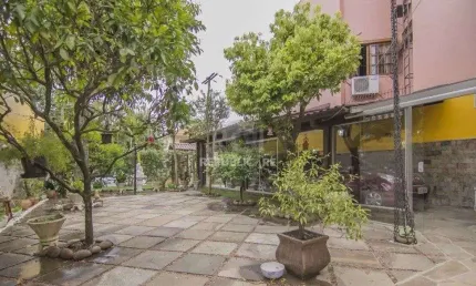 Casa para Venda - 252m², 3 dormitórios, sendo 1 suites, 3 vagas - Parque Santa F