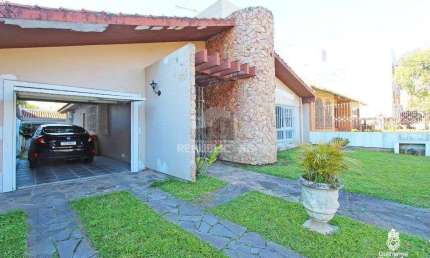 Casa para Venda - 215m², 3 dormitórios, sendo 1 suites, 3 vagas - Sarandi