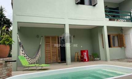 Casa para Venda - 260m², 3 dormitórios, sendo 2 suites, 2 vagas - Nonoai