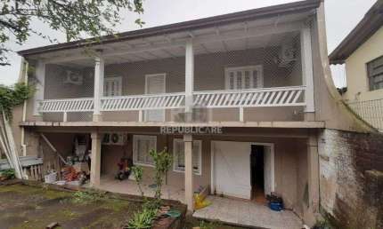 Casa para Venda - 120m², 2 dormitórios, 4 vagas - Cavalhada