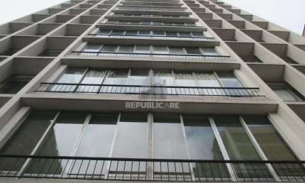 Apartamento para Venda - 219m², 3 dormitórios, sendo 2 suites, 1 vaga - Centro H