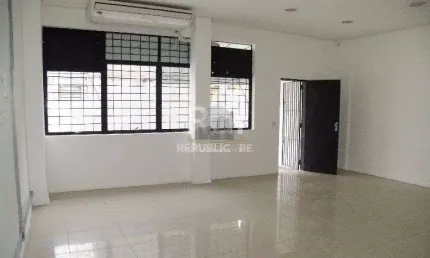 Loja para venda - 256.25m², 0 dormitórios, auxiliadora