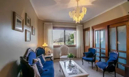 Apartamento para Venda - 246.47m², 3 dormitórios, sendo 1 suites, 2 vagas - Cris