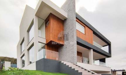 Casa Condominio para Venda - 357m², 4 dormitórios, sendo 4 suites, 4 vagas - Alp