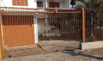 Casa para Venda - 180m², 3 dormitórios, sendo 1 suites, 2 vagas - Vila Nova