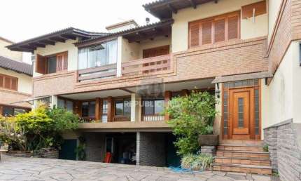 Casa Condominio para Venda - 215.81m², 4 dormitórios, sendo 1 suites, 2 vagas -