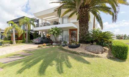 Casa Condominio para Venda - 519m², 4 dormitórios, sendo 4 suites, 2 vagas - San