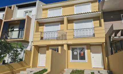 Casa para Venda - 133m², 3 dormitórios, sendo 3 suites, 1 vaga - Guarujá