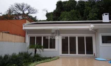 Casa para Venda - 305m², 3 dormitórios, sendo 3 suites, 4 vagas - Nonoai