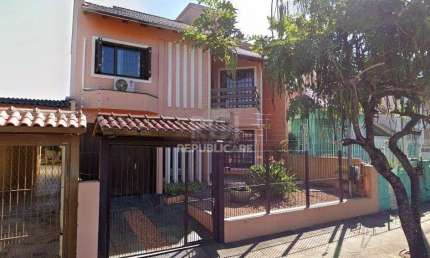 Casa para Venda - 316m², 3 dormitórios, sendo 1 suites, 2 vagas - Cavalhada