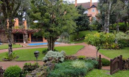 Casa com 3 quartos à venda na Rua Gil, 234, Vila Suiça, Gramado