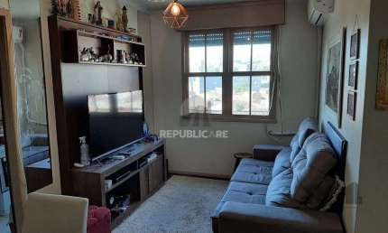 Excelente apartamento de 53m² com 2 dormitórios no Bairro Santana.