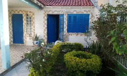 Casa com 2 quartos à venda na Rua Eva Vargas Soares, 58, Hípica, Porto Alegre