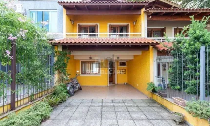 Casa para Venda - 195.96m², 3 dormitórios, sendo 1 suites, 2 vagas - Espirito Sa