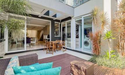 Casa com 3 suítes, espaço gourmet e jacuzzi – conforto e elegância