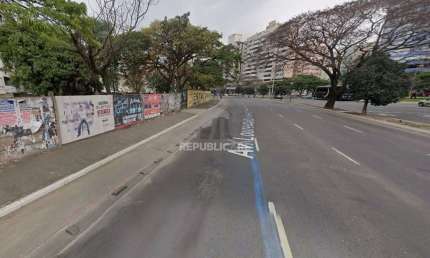 Terreno na Av Loureiro da Silva com 542m², Cidade Baixa, POA